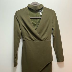 Green Asymmetric Long Sleeve Mid Length Fitted Dress